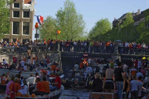 070430 Amsterdam Orange Day 526a